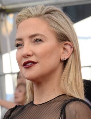 Actress Kate Hudson arrives for the the 23rd annual SAG Awards held at the Shrine Auditorium in Los Angeles on January 29, 2017. The Screen Actors Guild Awards will be broadcast live on TNT and TBS.  LAP20170129142 JIMxRUYMEN