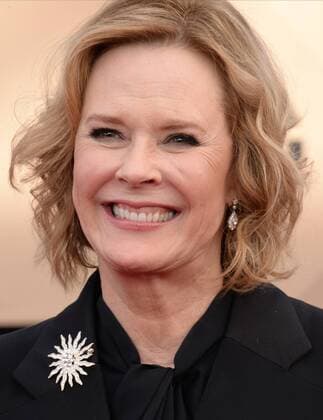 Actress JoBeth Williams arrives for the the 23rd annual SAG Awards held at the Shrine Auditorium in Los Angeles on January 29, 2017. The Screen Actors Guild Awards will be broadcast live on TNT and TBS.  LAP20170129172 JIMxRUYMEN