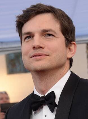 Actor Ashton Kutcher arrives for the the 23rd annual SAG Awards held at the Shrine Auditorium in Los Angeles on January 29, 2017. The Screen Actors Guild Awards will be broadcast live on TNT and TBS.  LAP20170129260 JIMxRUYMEN