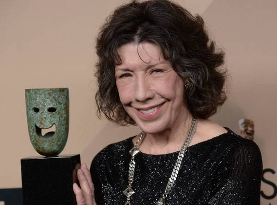 Actress Lily Tomlin appears backstage with her award for Lifetime Achievement during the the 23rd annual SAG Awards held at the Shrine Auditorium in Los Angeles on January 29, 2017. The Screen Actors Guild Awards will be broadcast live on TNT and TBS.  LAP20170129289 JIMxRUYMEN