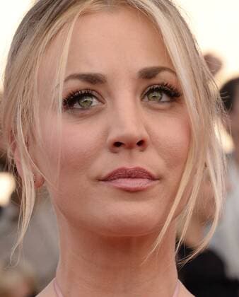 Actress Kaley Cuoco arrives for the the 23rd annual SAG Awards held at the Shrine Auditorium in Los Angeles on January 29, 2017. The Screen Actors Guild Awards will be broadcast live on TNT and TBS.  LAP20170129365 JIMxRUYMEN
