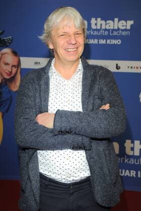 Andreas Dresen, Regisseur Ankunft, roter Teppich zur Kinderfilm Premiere Timm Thaler im Zoo Palast in Berlin, am 29.01.2016