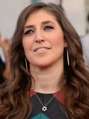 Actress Mayin Bialik arrives for the the 23rd annual SAG Awards held at the Shrine Auditorium in Los Angeles on January 29, 2017. The Screen Actors Guild Awards will be broadcast live on TNT and TBS.  LAP20170129398 JIMxRUYMEN