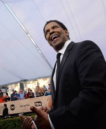 Actor Denzel Washington arrives for the the 23rd annual SAG Awards held at the Shrine Auditorium in Los Angeles on January 29, 2017. The Screen Actors Guild Awards will be broadcast live on TNT and TBS.  LAP201701293012 JIMxRUYMEN