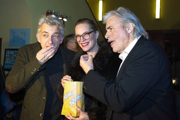 Dominic Raacke mit Freundin Alexandra Rohleder und Peter Simonischek bei der Verleihung vom Ernst-Lubitsch-Preis 2017 im Kino Babylon. Berlin, 29.01.2017 Foto:xC.xBehringx xFuturexImage
