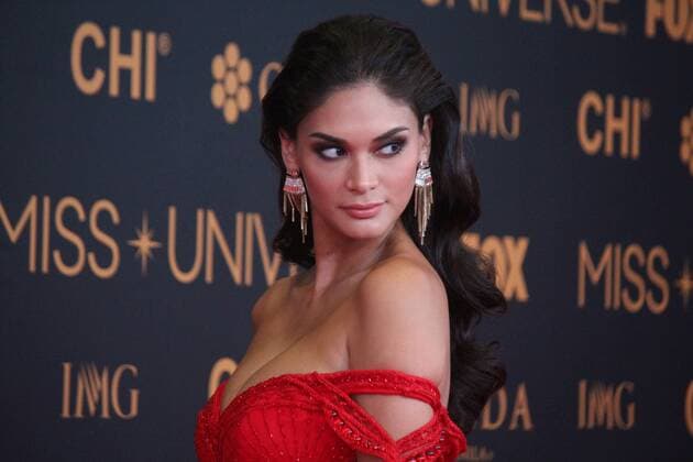 January 29, 2017 - Manila, Philippines - Miss Universe 2015 Pia Wurtzbach attends a red carpet event a day before the Miss Universe 2017 pageant in Pasay City, south of Manila, Philippines on Sunday, January 29, 2017. Eighty-six Miss Universe contestants will vie for the crown as Miss Universe 2015 Pia Wurtzbach crowns her successor. Manila Philippines  - ZUMAn230 20170129_zaa_n230_649 Copyright: xRichardxJamesxMendozax