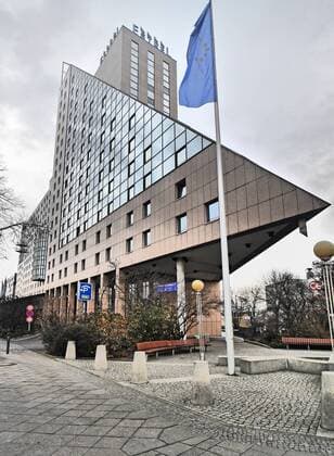 Berlin Neukölln, Hotel Estrel an der Ziegrastraße, Aussenansicht Neukölln