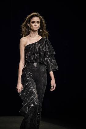 February 1, 2017 - Barcelona, Catalonia, Spain - A model walks the runway at the ZE Garcia fashion show presenting the new Dualismo collection during 080 Barcelona Fashion Week Barcelona Spain - ZUMAo105 20170201_zap_o105_242 Copyright: xMatthiasxOesterlex