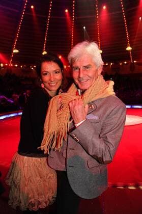 Frederic Meisner mit Daniele Waldleitner 2. Winterpremiere Circus Krone Kronebau Manege Muenchen 01.02..2017