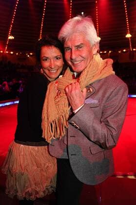 Frederic Meisner mit Daniele Waldleitner 2. Winterpremiere Circus Krone Kronebau Manege Muenchen 01.02..2017