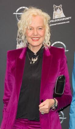 Ellen von Unwerth - Opel Kalender Vernissage Georgia & Grumpy - Not impressed by Wonderland in Berlin am 01.02.2017. Opel Kalender Vernissage Georgia & Grumpy Not impressed by Wonderland