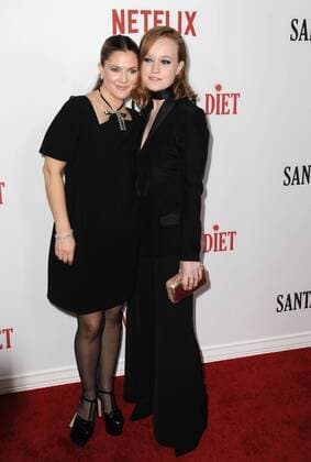 February 1, 2017 - Hollywood, California, U.S. - Drew Barrymore, Liv Hewson attends The Los Angeles Premiere of Santa Clarita Diet held at the Arclight Cinerama Dome in Hollywood, California on February 1, 2017. 2017 Hollywood U.S. - ZUMAl86_ 20170201_zaf_l86_019 Copyright: xDavexLongendykex