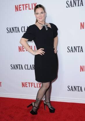 February 1, 2017 - Hollywood, CA, United States - 01 February 2017 - Hollywood, California - Drew Barrymore. Premiere Of Netflix s Santa Clarita Diet held at ArcLight Cinemas Cinerama Dome. Photo Credit: AdMedia Hollywood United States - ZUMAa123 20170201_zaa_a123_011 Copyright: xBirdiexThompsonx