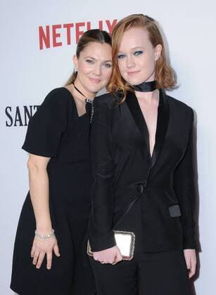 February 1, 2017 - Hollywood, CA, United States - 01 February 2017 - Hollywood, California - Drew Barrymore, Liv Newson. Premiere Of Netflix s Santa Clarita Diet held at ArcLight Cinemas Cinerama Dome. Photo Credit: AdMedia Hollywood United States - ZUMAa123 20170201_zaa_a123_040 Copyright: xBirdiexThompsonx