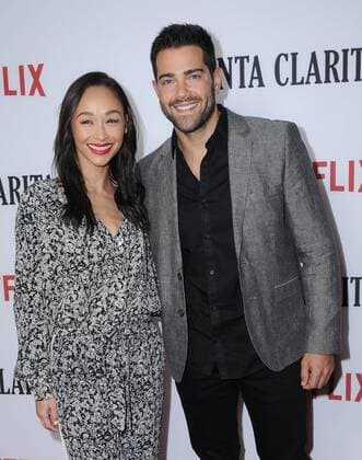 February 1, 2017 - Hollywood, CA, United States - 01 February 2017 - Hollywood, California - Cara Santana, Jesse Metcalfe. Premiere Of Netflix s Santa Clarita Diet held at ArcLight Cinemas Cinerama Dome. Photo Credit: AdMedia Hollywood United States - ZUMAa123 20170201_zaa_a123_082 Copyright: xBirdiexThompsonx