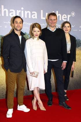 Ludwig Trepte, Karoline Schuch, Devid Striesow und Mala Emde bei der Premiere des Fernsehfilms Katharina Luther in der Französischen Friedrichstadtkirche. Berlin, 01.02.2017 Foto:xC.xBehringx xFuturexImage