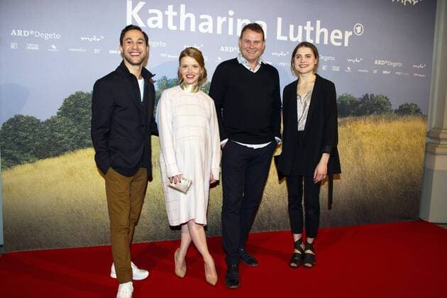 Ludwig Trepte, Karoline Schuch, Devid Striesow und Mala Emde bei der Premiere des Fernsehfilms Katharina Luther in der Französischen Friedrichstadtkirche. Berlin, 01.02.2017 Foto:xC.xBehringx xFuturexImage