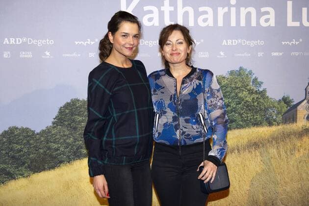 Susan Hoecke und Carolina Vera Squella bei der Premiere des Fernsehfilms Katharina Luther in der Französischen Friedrichstadtkirche. Berlin, 01.02.2017 Foto:xC.xBehringx xFuturexImage