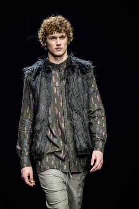 February 2, 2017 - Barcelona, Catalonia, Spain - A model walks the runway at the Aubergin fashion show presenting the new Est. collection during 080 Barcelona Fashion Week Barcelona Spain - ZUMAo105 20170202_zap_o105_018 Copyright: xMatthiasxOesterlex