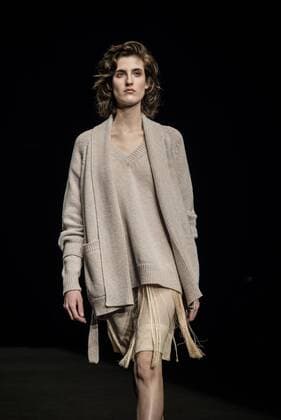 080 Barcelona Fashion Week - Lebor Gabala Modenschau February 2, 2017 - Barcelona, Catalonia, Spain - A model walks the runway at the Lebor Gabala fashion show presenting the new Autumn Winter 2017 collection during 080 Barcelona Fashion Week Barcelona Spain - ZUMAo105 20170202_zap_o105_182 Copyright: xMatthiasxOesterlex