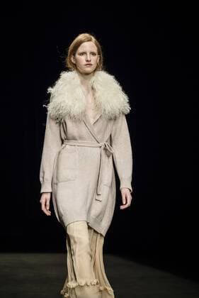 080 Barcelona Fashion Week - Lebor Gabala Modenschau February 2, 2017 - Barcelona, Catalonia, Spain - A model walks the runway at the Lebor Gabala fashion show presenting the new Autumn Winter 2017 collection during 080 Barcelona Fashion Week Barcelona Spain - ZUMAo105 20170202_zap_o105_192 Copyright: xMatthiasxOesterlex