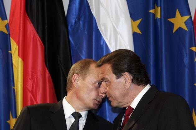 Sep 08, 2005 - Berlin, GERMANY - The former Chancellor of Germany, GERHARD SCHROEDER and the President of Russia, VLADIMIR PUTIN, were strong advocates of the pipeline project during the negotiation phase. The agreement to build the pipeline was signed two weeks before the German parliamentary election. On 24 October 2005, just a few weeks before Schröder stepped down as a Chancellor, the German government guaranteed a credit of 1 billion euros for the Nord Stream pipeline project. Soon after leaving the post of Chancellor of Germany, Gerhard Schröder agreed to head the shareholders committee of the Nord Stream AG. This has been widely described by German and international media as a scandalous conflict of interest. - ZUMAkg1_ 20050908_olc_k98_410 Copyright: xJochenxZickx