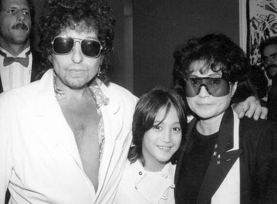 Sept. 30, 2005 - BOB DYLAN AT A PARTY THROWN FOR HIM 1985.WITH YOKO ONO AND SEAN LENNON. PT- PHOTOS - ZUMAg49_ 20050930_gaf_g49_033 Copyright: xGlobexPhotosx