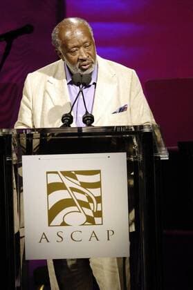 June 27, 2005 - Beverly Hills, CALIFORNIA, USA - K43938VG.2005 ASCAP RHYTHM & SOUL MUSIC AWARDS AT THE BEVERLY HILTON HOTEL, BEVERLY HILLS, CALIFORNIA 06-27-2005 . VALERIE GOODLOE- 2005.CLARENCE AVANT - ZUMAg49_ 20050627_gaf_g158_293 Copyright: xValeriexGoodloex