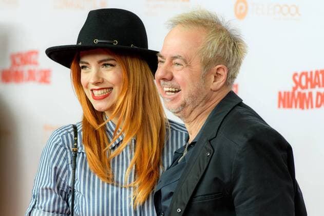 Cineplex Helmut Zerlett mit seiner Tochter Jana Naima auf dem roten Teppich bei der Premierenfeier von Schatz nimm du sie am 07.02.2017 im Cineplex in Koeln, Copyright: xSchülerx xEibner-Pressefotox EP_jse