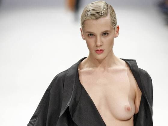 February 8, 2017 - Kiev, Ukraine - A model presents a creation by Ukrainian brand CHUYKO, during the Ukrainian Fashion Week in Kiev, Ukraine, on 08 February 2017. The fashion event presents Fall Winter 2017 18 collections by Ukrainian and International designers from 4 to 8 February. Kiev Ukraine - ZUMAg194 20170208_zap_g194_003 Copyright: xSergxGlovnyx