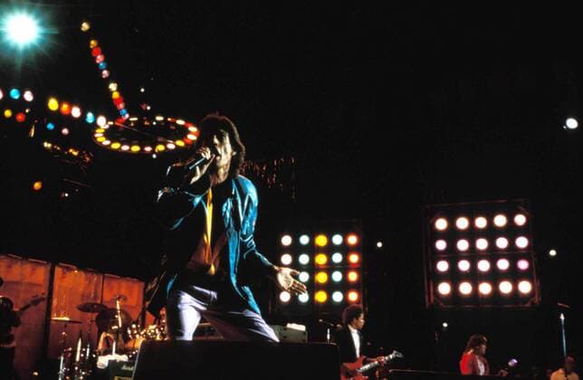 June 16, 2005 - A0303.LIVE AID CONCERT 1985.PHILADELPHIA VETERAN S STADIUM. FRED DEVANN- MICK JAGGER - ZUMAg49_ 20050616_gaf_g49_054 Copyright: xFredxDevannx