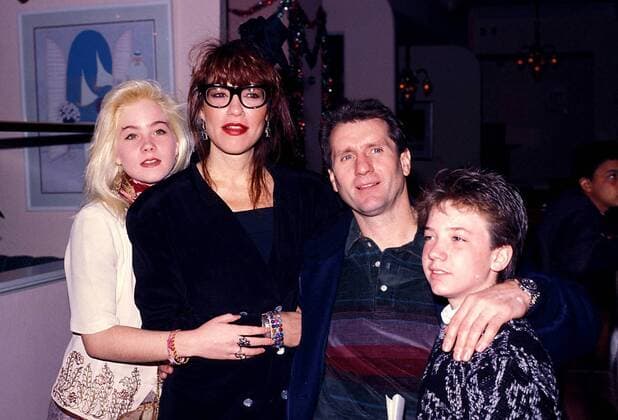 Mar. 18, 2005 - MARRIED WITH CHILDREN CAST.CHRISTINA APPLEGATE, KATEY SAGAL, ED O NEILL,. AND DAVID FAUSTINO. TOM RODRIGUEZ 1987 - ZUMAg49_ 20050318_gaf_g113_262 Copyright: xTomxRodriguezx