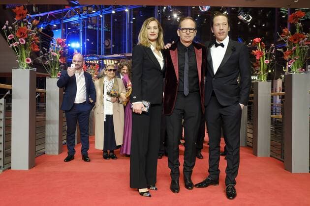 Regisseur Etienne Comar mit Schauspielerin Cecile de France und Schauspieler Reda Kateb anlässlich der Eröffnung der 67. Berlinale mit dem Film DJANGO 67. Internationale Filmfestspiele Berlin