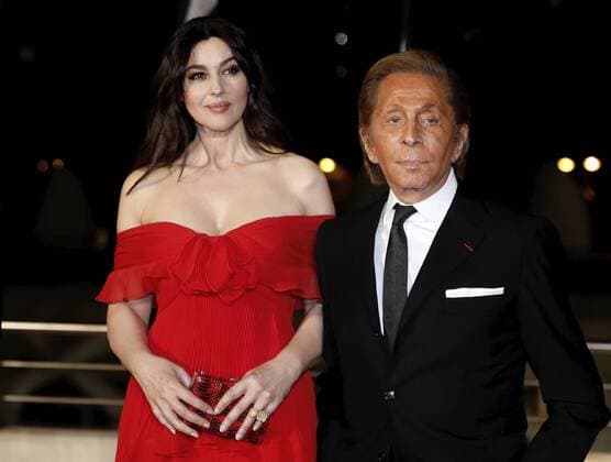 Italian actress Monica Bellucci (L) Italian designer Valentino (R) pose for the media during the opening of La Traviata opera, with stage director of US film maker Sofia Coppola and outfits designed by Valentino at Arts Palace of Valencia, eastern Spain on 09 February 2017. OPENING OF LA TRAVIATA OPERA !ACHTUNG: NUR REDAKTIONELLE NUTZUNG!  Copyright: xJuanxCarlosxCardenasx 20170210-636223247343994427
