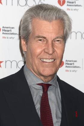 Terry Lundgren bei der American Heart Association s Go Red For Women Red Dress Collection Modenschau im Rahmen der New York Fashion Week im Hammerstein Ballroom. New York, 09.02.2017 Foto:xD.xVanxTinex xFuturexImage