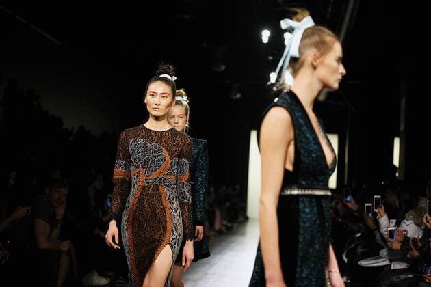 (170210) -- NEW YORK, Feb. 10, 2017 -- Models present creations of LANYU during the New York Fashion Week in New York, the United States, on Feb. 10, 2017. ) U.S.-NEW YORK-FASHION WEEK-LANYU WuxRong 