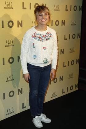 Berangere Krief CELEBRITES : Premiere Filmpremiere Film Lion - Paris - 10 02 2017 GwendolineLeGoff Panoramic 