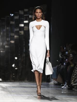 A model walks on the runway at the Cushnie Et Ochs fashion show at New York Fashion Week at Gallery 1, Skylight Clarkson Sq on February 10, 2017 in New York City.  NYP20170210164 JOHNxANGELILLO