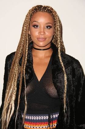 February 10, 2017 - New York, New York, U.S. - LION BABE (JILLIAN HERVEY) attends the Pamella Roland F W 2017 Fashion Show.Pier 59, Chelsea Piers, NYC.February 10, 2017.Photos by , Photos Inc.2017 New York U.S. - ZUMAms4_ 20170210_zaf_ms4_004 Copyright: xSoniaxMoskowitzx