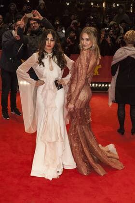 Milena Karl und Mandy Bork auf der Berlinale zur Premiere von The Portrait am 11.02.2017 Milena Karl und Mandy Bork auf der Berlinale zur Premiere von The Portrait am 11.02.2017