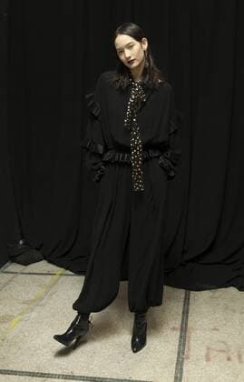 USA: New York Fashion week Fall 2017 Jill Stuart Model shows off dress by Jill Stuart backstage in preparation for presentation during New York Fashion week Fall 2017 at 195 Broadway.  LevxRadin