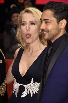 Gillian Anderson and Manish Dayal attending the Viceroy s House premiere at the 67th Berlin International Film Festival Berlinale 2017 at Berlinale Palast on February 12, 2017 in Berlin, Germany. Foto:xF.xKernx xFuturexImage