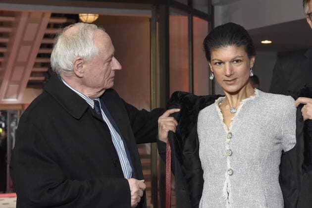 Oskar Lafontaine mit Gattin Sahra Wagenknecht bei der Premiere von Le jeune Karl Marx The Young Karl Marx Der junge Karl Marx auf der Berlinale 2017 67. Internationale Filmfestspiele Berlin im Friedrichstadt-Palast. Berlin, 12.02.2017 Foto:xC.xNiehausx xFuturexImage