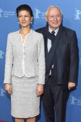 Sahra Wagenknecht mit Ehemann Oskar Lafontaine bei der Premiere von Le jeune Karl Marx The Young Karl Marx Der junge Karl Marx auf der Berlinale 2017 67. Internationale Filmfestspiele Berlin im Friedrichstadt-Palast. Berlin, 12.02.2017 Foto:xC.xNiehausx xFuturexImage