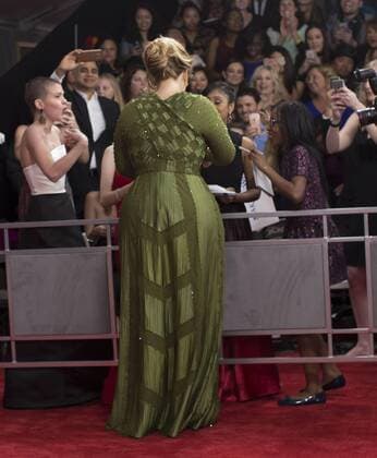 February 12, 2017 - Los Angeles, CALIFORNIA, UNITED STATES OF AMERICA - Singer Adele arrives to the red carpet for the 59th Grammy s awards at the staples center in Los Angeles, California on Sunday 12 February 2017..ARMANDO ARORIZO. Los Angeles UNITED STATES OF AMERICA - ZUMAa60_ 20170212_zaf_a60_004 Copyright: xArmandoxArorizox