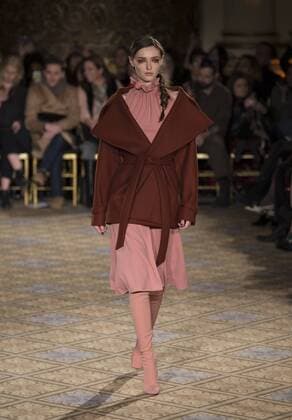 New York: Fashion Week Fall 2017 Christian Siriano Model walks runway for Christian Siriano collection during New York Fashion week Fall 2017 at Plaza Hotel  LevxRadin