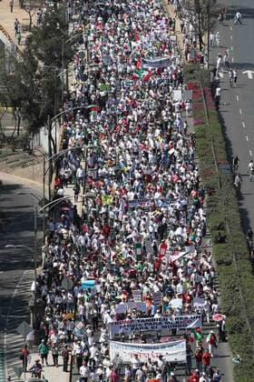 February 12, 2017 - Mexico - Anti Trump Proteste in Mexiko City  - ZUMAu78_ 20170212_zaf_u78_065 Copyright: xValentexRosasx