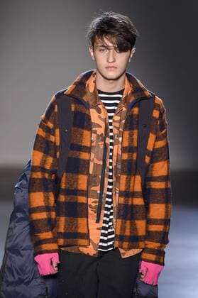 215545 Marineau Starface 2017-02-13 New York Etats-Unis Fashion week de New York. Defile Zadig et Voltaire A W 2017. Zadig & Voltaire, autumn-winter 2017 NewYork, USA New York Fashion Week. Defile Zadig and Voltaire A W 2017. Editorial use only Hadid, Anwar  Copyright: xMarineaux STAR_215545_010