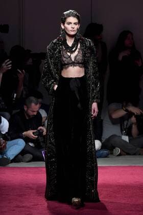 New York Fashion Week - Naeem Khan Modenschau A model walks on the runway at the Naeem Khan fashion show at New York Fashion Week: The Shows at Gallery 2 Skylight Clarkson Sq on February 14, 2017 in New York City.  NYP201702141057 ANDREAxHANKS