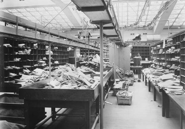 November 15, 2016 - Unsorted Mail at General Post Office, New York City, New York, USA, Bain News Service, 1914 - ZUMAg145 20161115_zza_g145_013 Copyright: xJTxVintagex